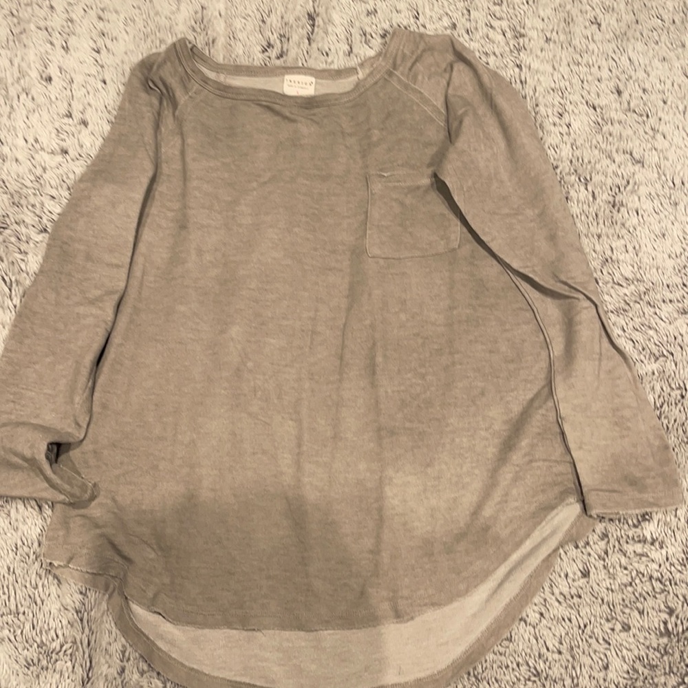 Light grey sweater